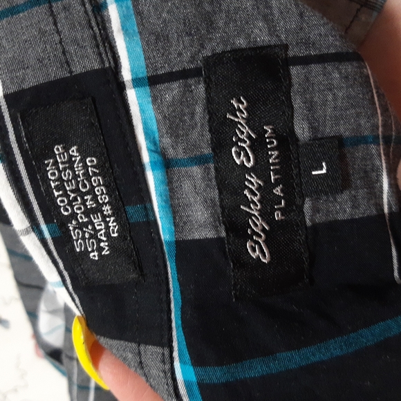 Casual botton down - Picture 2 of 2